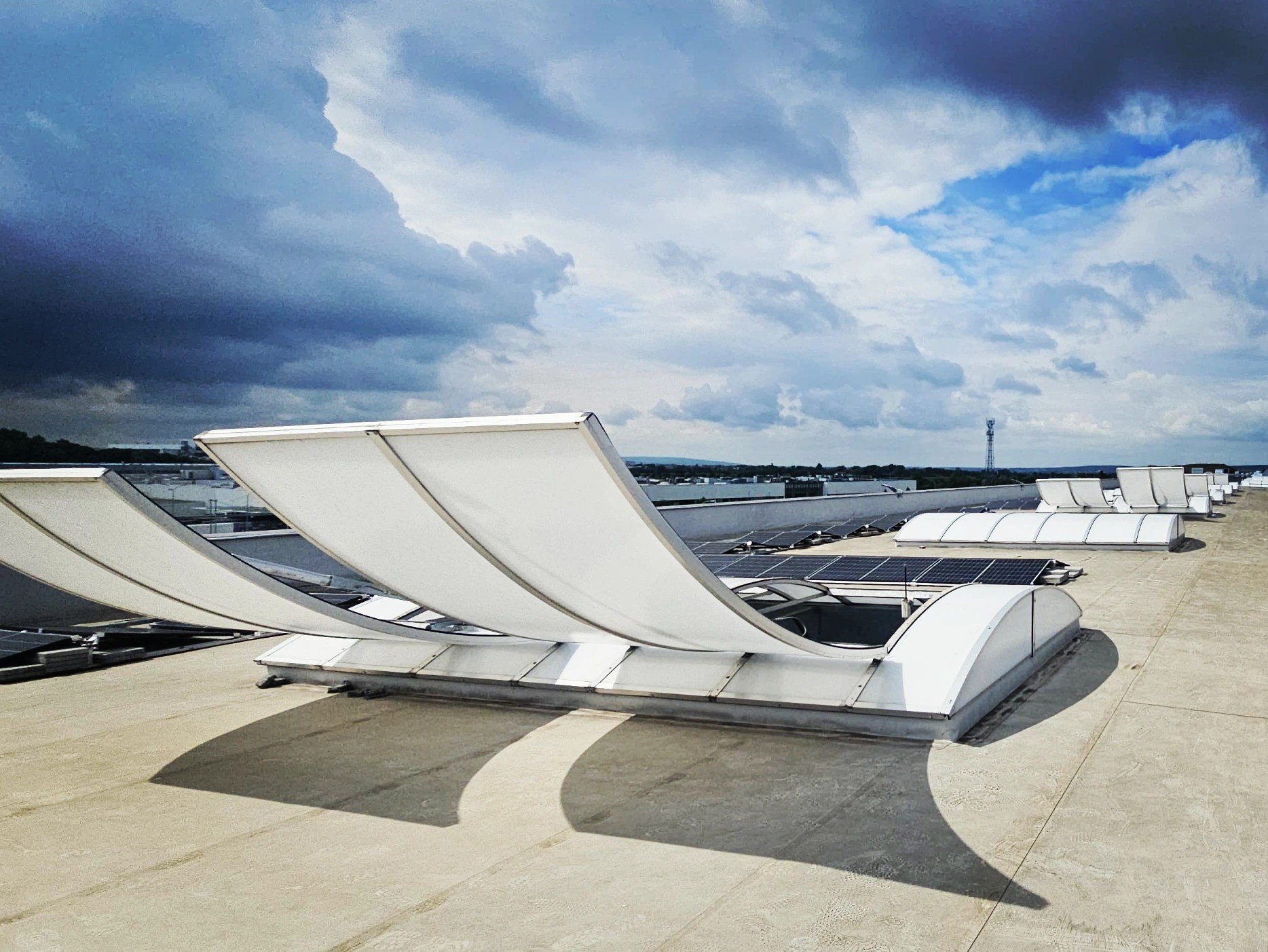 Revize světlíku 1. díl: Proč si nepouštět ke světlíku jen tak někoho Revize světlíku 1. díl: Proč si nepouštět ke světlíku jen tak někoho